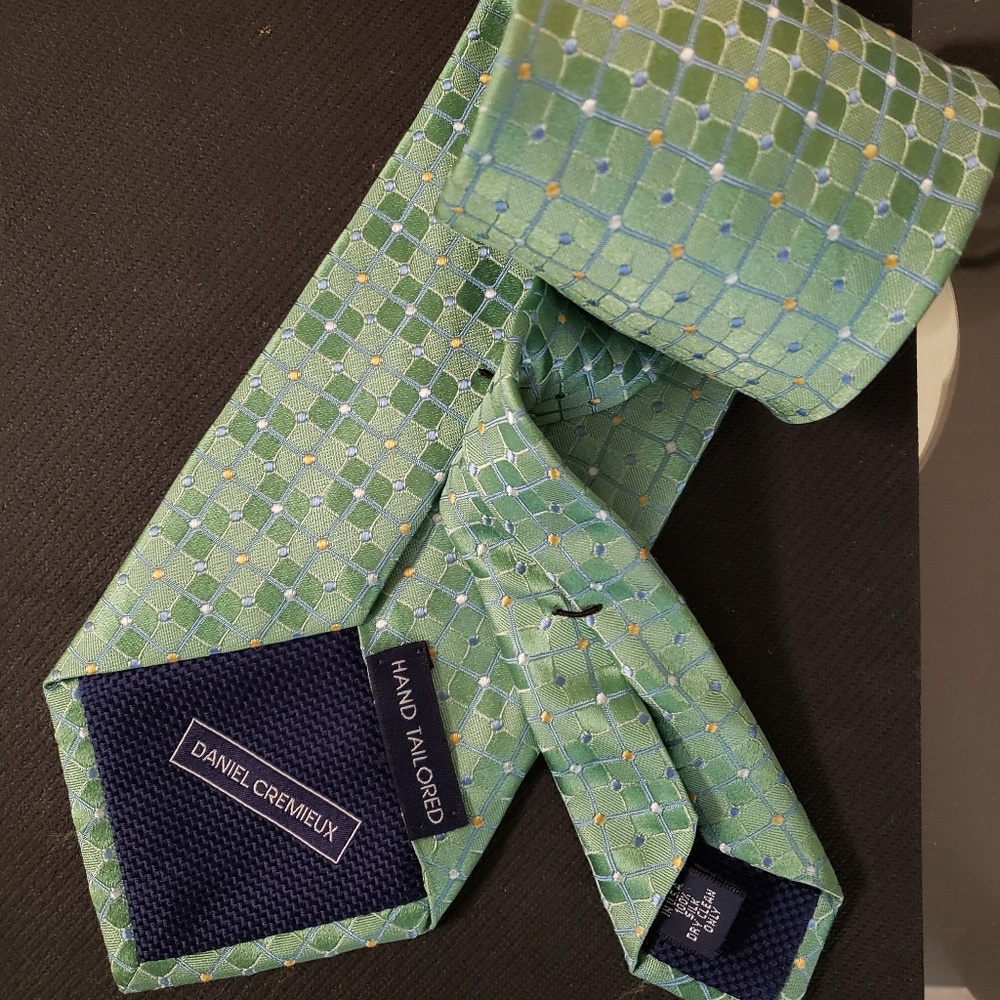Daniel Cremieux Green Handmade Silk Necktie